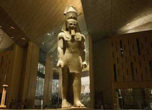 Каир на Автобусе & Большой Египетский Музей и Пирамиды